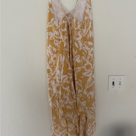 Yellow and White Floral Dress - Picture 2 of 3